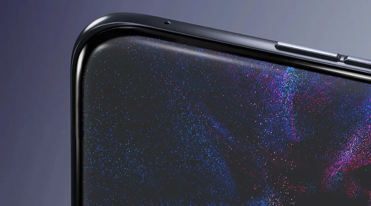 O Edge 70 Fusion tem uma tela OLED de 6.78 polegadas