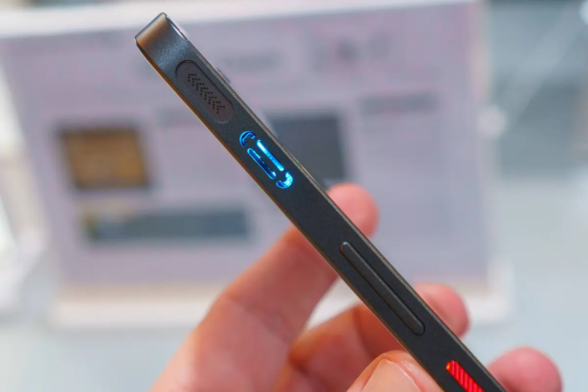 O nubia Neo 5 GT é o primeiro de sua classe com um cooler integrado