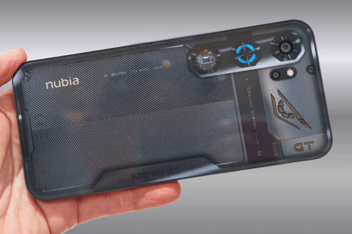 nubia Neo 5 GT Hands-On: Smartphone Gaming com Cooler e RGB