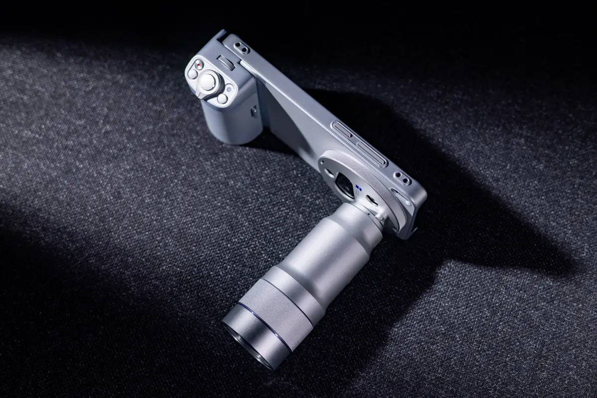 vivo X300 Ultra apresentado no MWC com extensor de 400mm